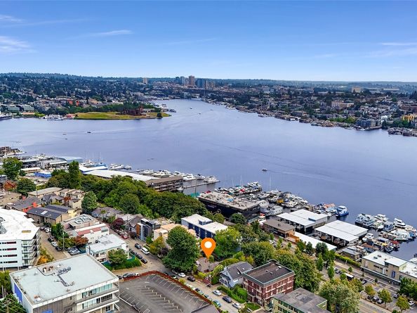 801 Newton Street, Seattle WA 98109