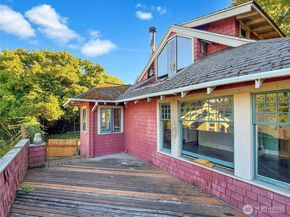 801 Newton Street, Seattle WA 98109