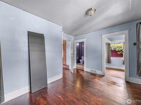 801 Newton Street, Seattle WA 98109