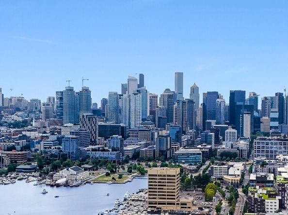 801 Newton Street, Seattle WA 98109