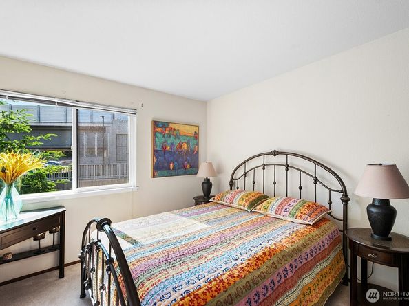 11300 1st Avenue NE 224, Seattle WA 98125