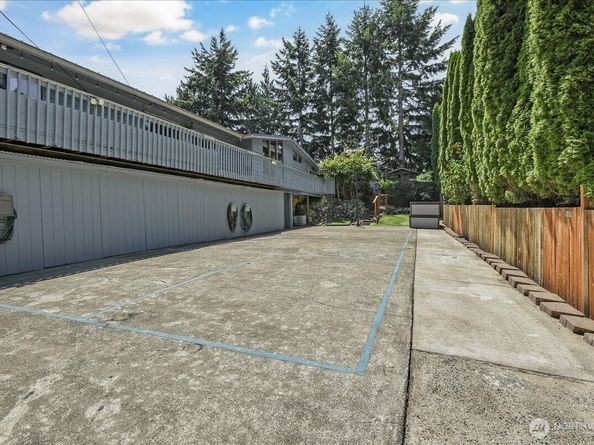 7801 NE 133rd Place, Kirkland WA 98034