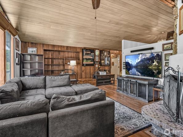 7801 NE 133rd Place, Kirkland WA 98034
