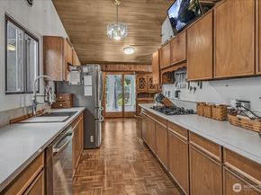 7801 NE 133rd Place, Kirkland WA 98034