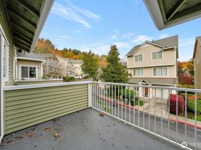 4035 S 212th Court C, SeaTac WA 98198