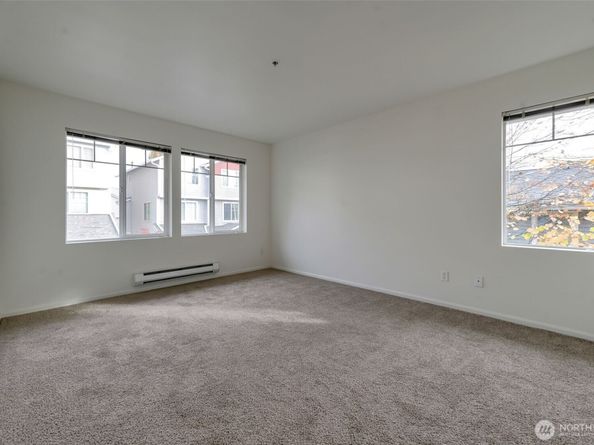 4035 S 212th Court C, SeaTac WA 98198