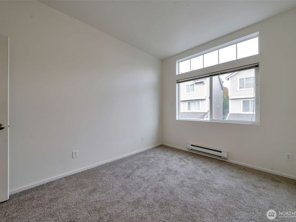 4035 S 212th Court C, SeaTac WA 98198