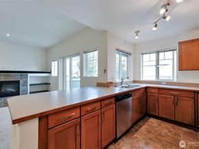 4035 S 212th Court C, SeaTac WA 98198