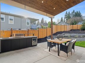 2423 129th Avenue SE, Bellevue WA 98005