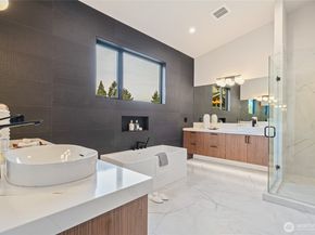 2423 129th Avenue SE, Bellevue WA 98005