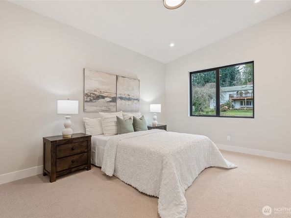 2423 129th Avenue SE, Bellevue WA 98005