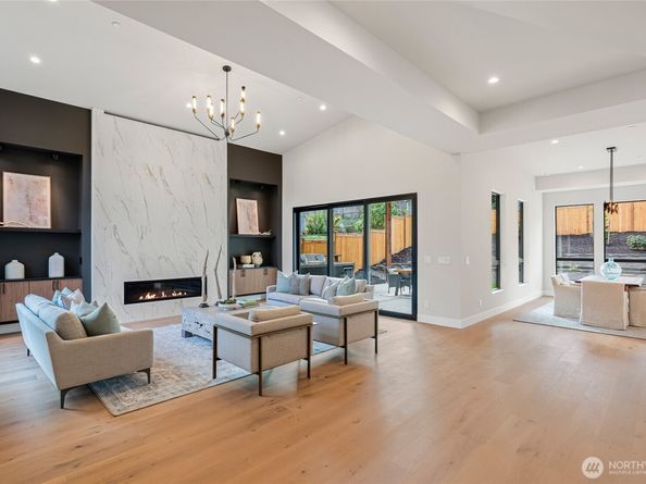 2423 129th Avenue SE, Bellevue WA 98005