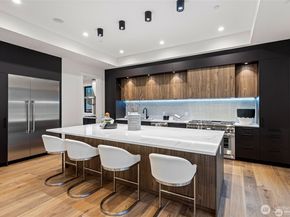 2423 129th Avenue SE, Bellevue WA 98005
