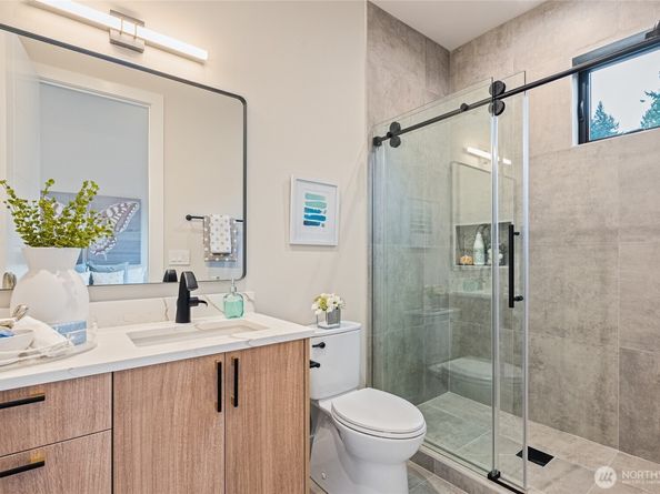 2423 129th Avenue SE, Bellevue WA 98005