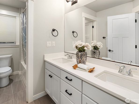9934 NE 162nd Street, Bothell WA 98011