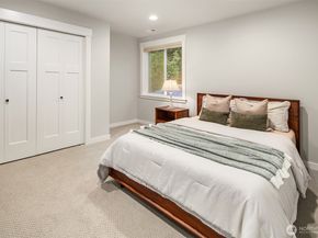 9934 NE 162nd Street, Bothell WA 98011
