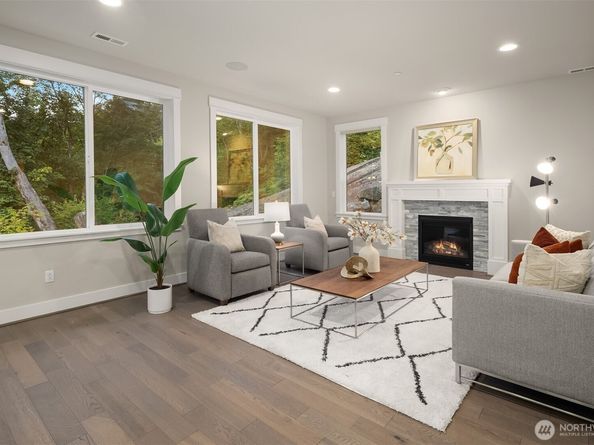 9934 NE 162nd Street, Bothell WA 98011