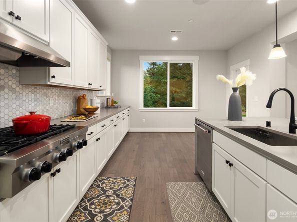 9934 NE 162nd Street, Bothell WA 98011