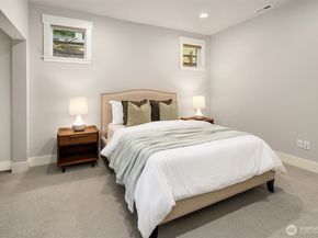 9934 NE 162nd Street, Bothell WA 98011