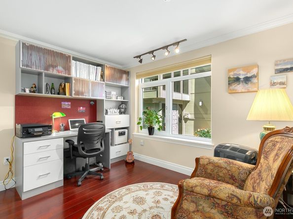 2100 Thorndyke Avenue W 101, Seattle WA 98199