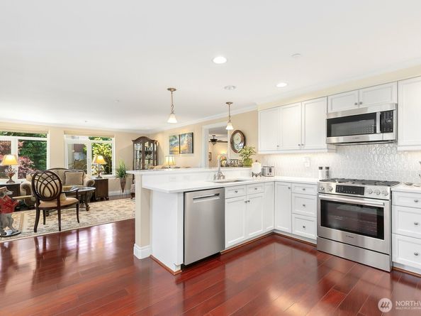 2100 Thorndyke Avenue W 101, Seattle WA 98199