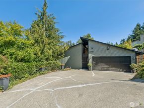 26308 42nd Avenue S, Kent WA 98032