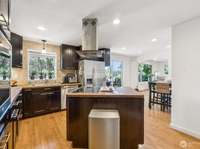 26308 42nd Avenue S, Kent WA 98032