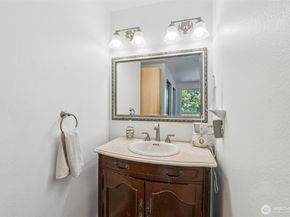 26308 42nd Avenue S, Kent WA 98032