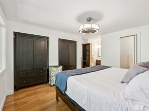26308 42nd Avenue S, Kent WA 98032