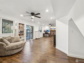 26308 42nd Avenue S, Kent WA 98032