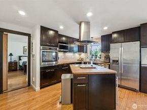 26308 42nd Avenue S, Kent WA 98032