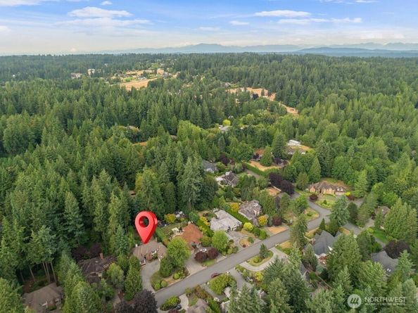 15814 NE 135th Street, Redmond WA 98052