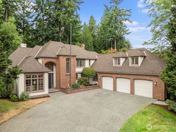 15814 NE 135th Street, Redmond WA 98052
