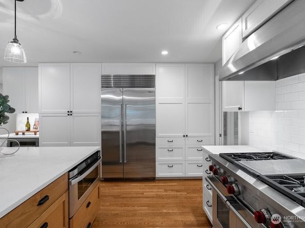 15814 NE 135th Street, Redmond WA 98052
