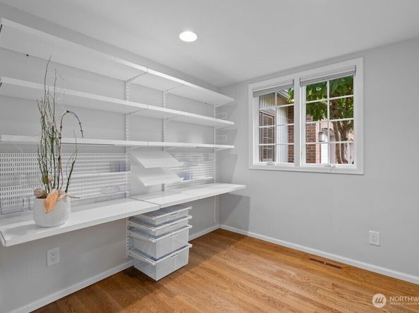 15814 NE 135th Street, Redmond WA 98052