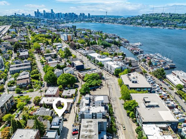 2817 Franklin Avenue E A, Seattle WA 98102