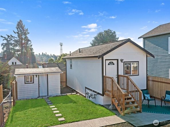 1336 Elizabeth Avenue B, Bremerton WA 98337