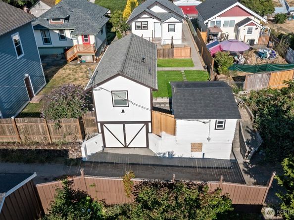 1336 Elizabeth Avenue B, Bremerton WA 98337