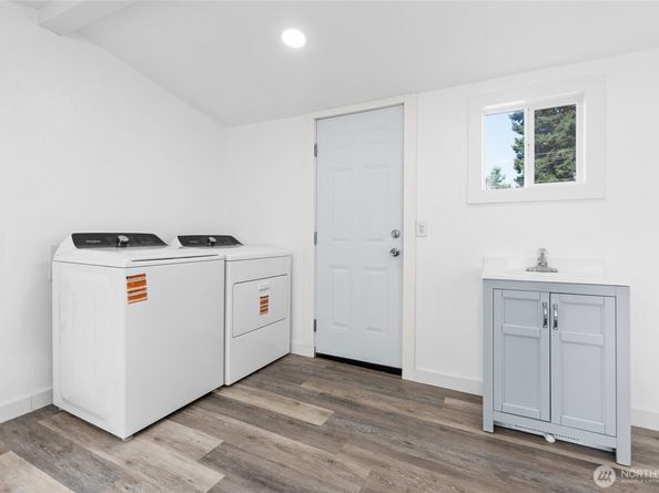 1336 Elizabeth Avenue B, Bremerton WA 98337