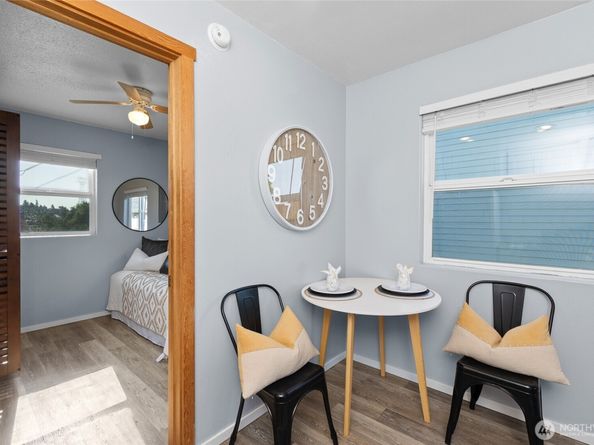 1336 Elizabeth Avenue B, Bremerton WA 98337