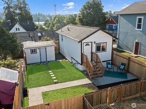 1336 Elizabeth Avenue B, Bremerton WA 98337