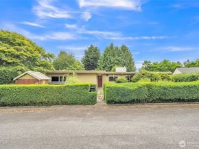 11521 Corliss Avenue N, Seattle WA 98133