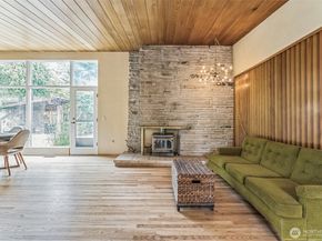 11521 Corliss Avenue N, Seattle WA 98133