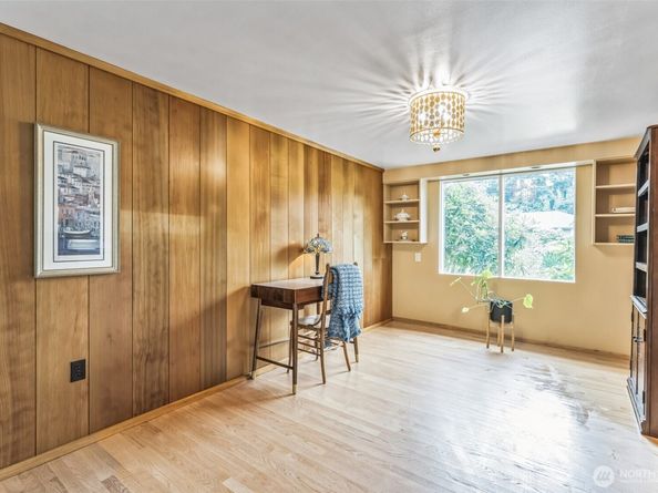 11521 Corliss Avenue N, Seattle WA 98133