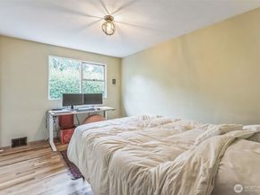 11521 Corliss Avenue N, Seattle WA 98133