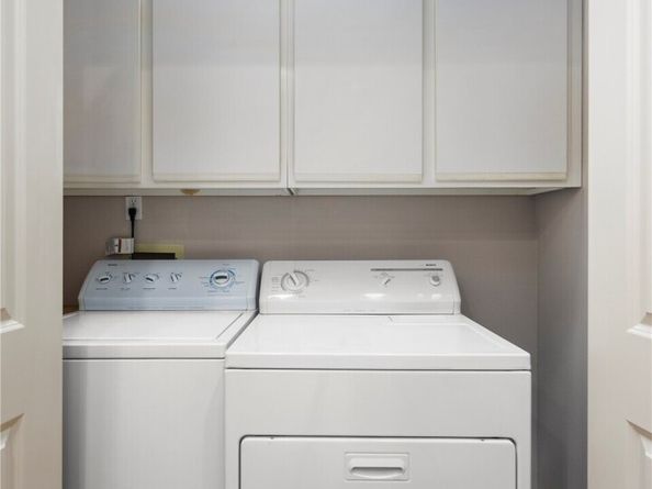 120 Newport Way NW 17, Issaquah WA 98027