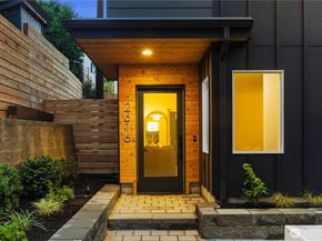 2616 E Roy Street, Seattle WA 98112