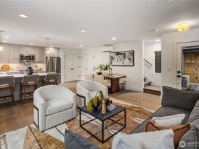 2616 E Roy Street, Seattle WA 98112