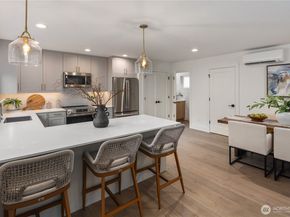 2616 E Roy Street, Seattle WA 98112