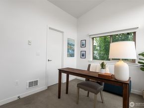 4264 S Greenbelt Station Drive, Seattle WA 98118